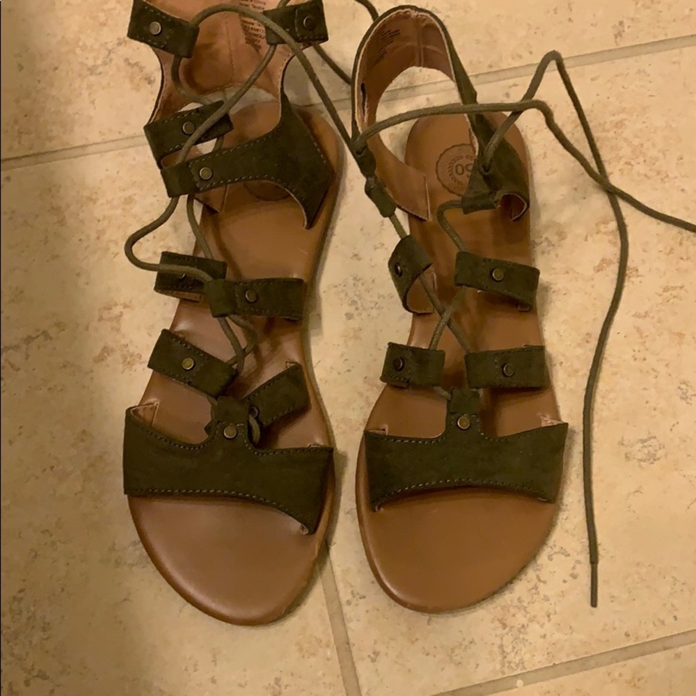 Gladiator sandals